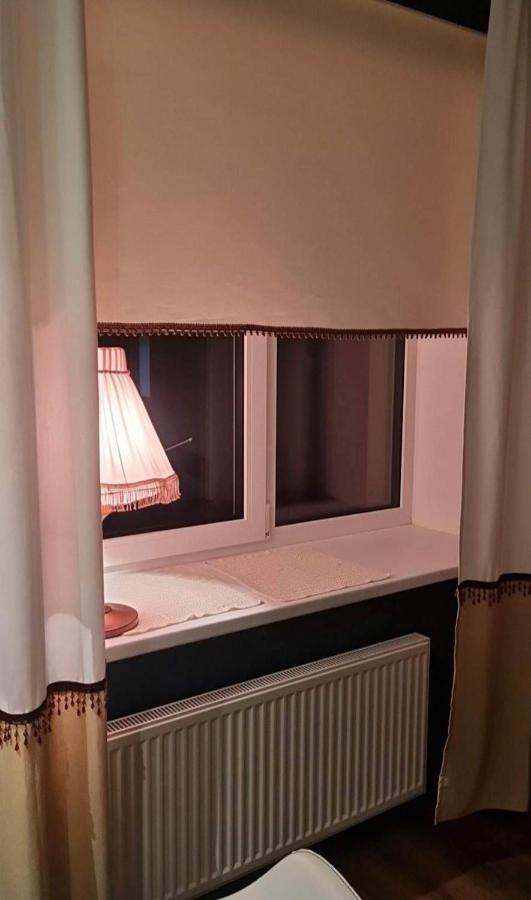 Riia 10, 2-Bedroom Apartment - 2 Big Beds 1 Extra Bed-Parking Free Tartu Exterior photo